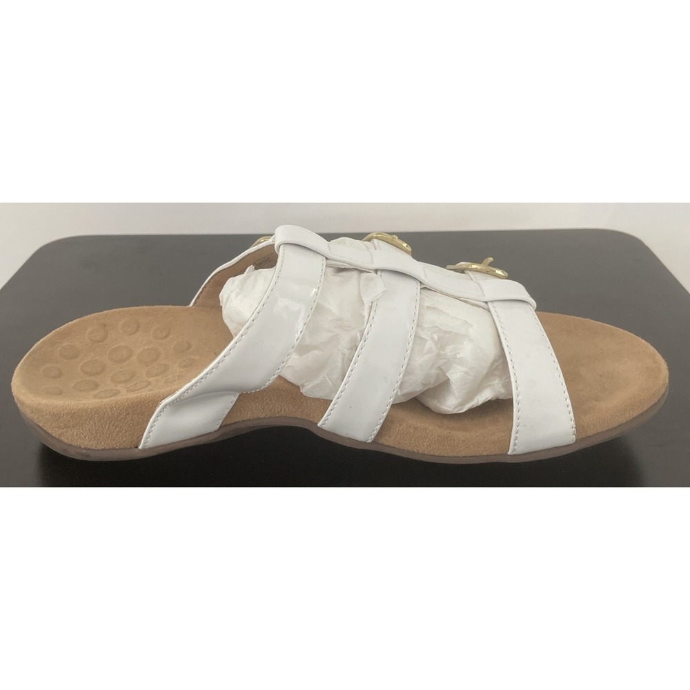 Womens Vionic Sandals Size 8 Misa White Patent Leather Straps Buckles Classic - Picture 8 of 11